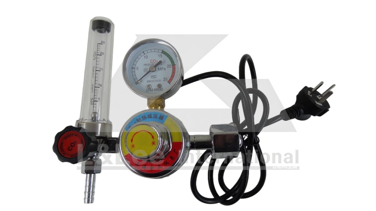 CO₂ Regulator with Heater